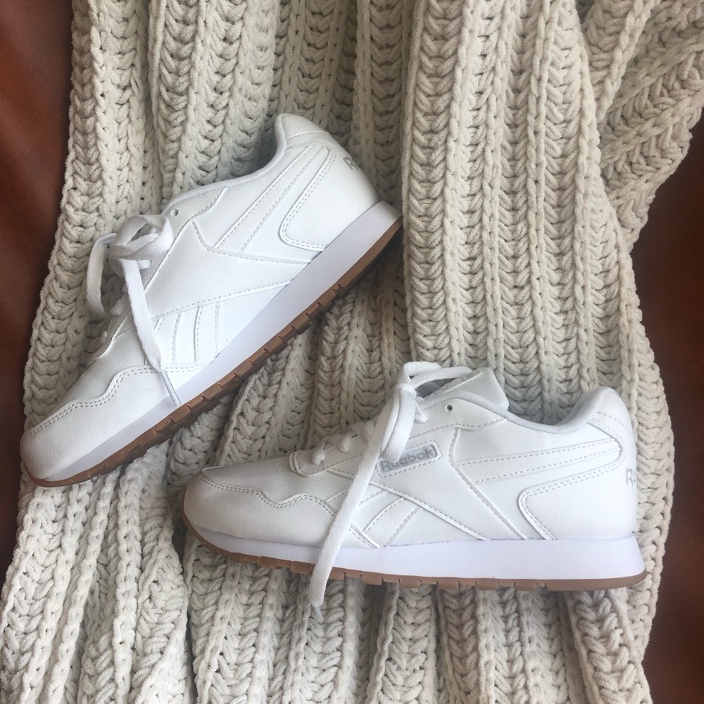 White Reeboks - Picture 4 of 4